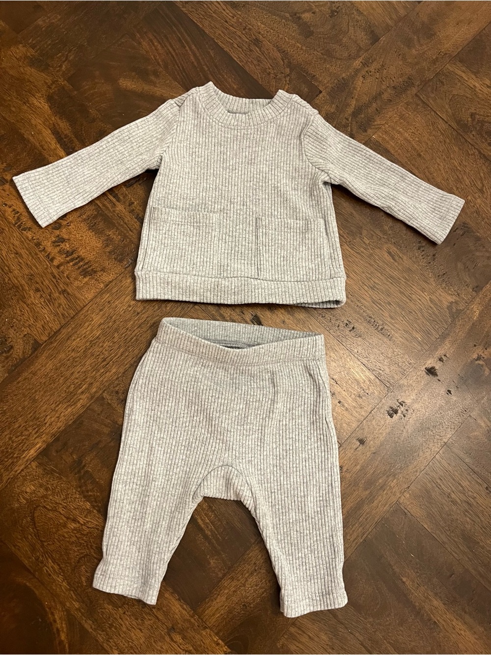 Old Navy Grey Ribbed-Knit Baby Two-Piece Set